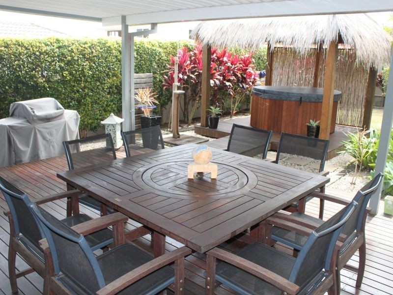 4 Urunga Drive, Pottsville NSW 2489