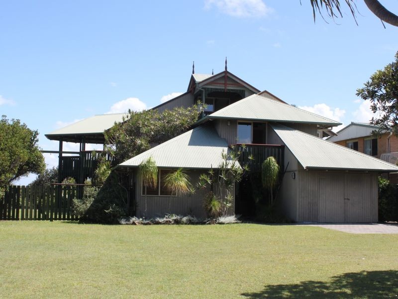 11 Elanora Avenue, Pottsville NSW 2489