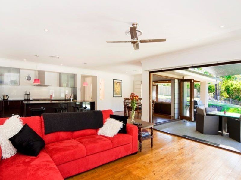 18 Woodfull Crescent, Pottsville NSW 2489