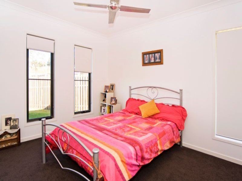 18 Woodfull Crescent, Pottsville NSW 2489