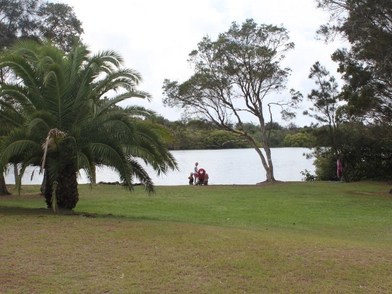 25 Buckingham Drive, Pottsville NSW 2489