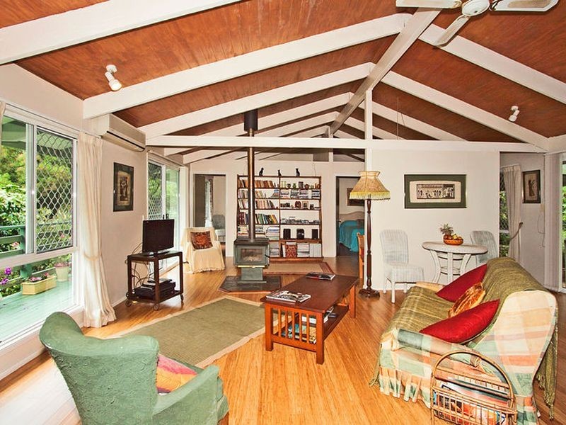 Waranga Crescent, Burringbar NSW 2483