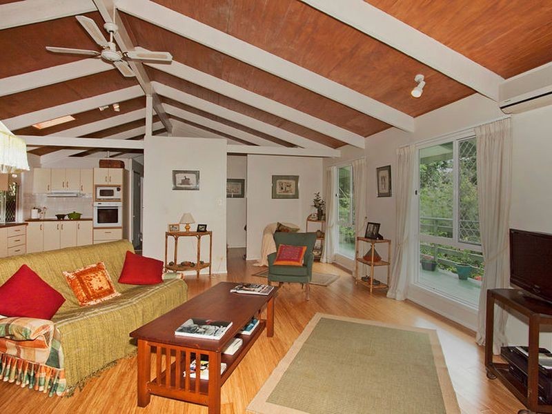 Waranga Crescent, Burringbar NSW 2483