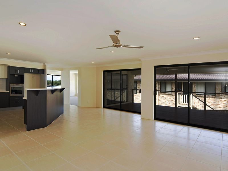 10 Mylestrom Circuit, Pottsville NSW 2489