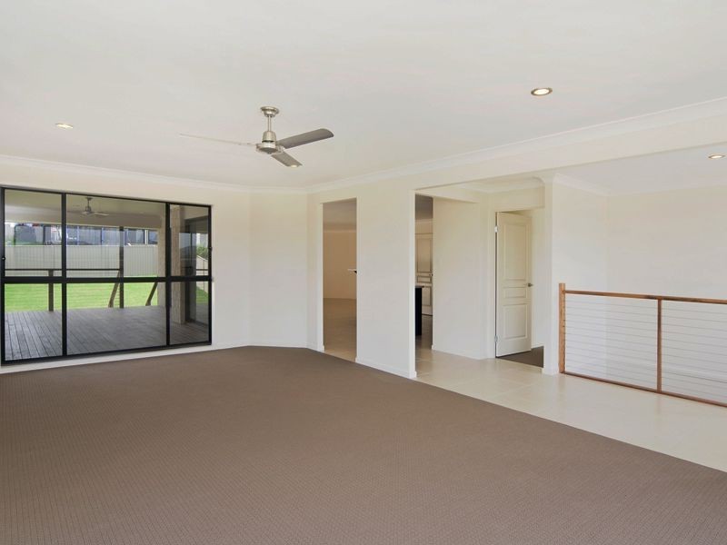 10 Mylestrom Circuit, Pottsville NSW 2489