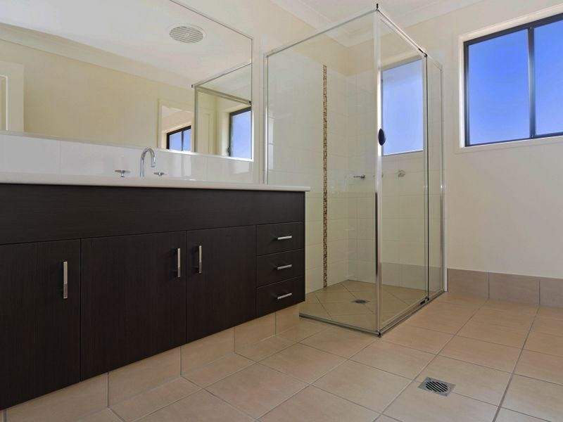 10 Mylestrom Circuit, Pottsville NSW 2489