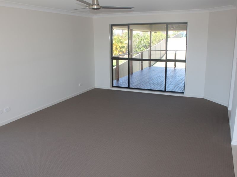 10 Mylestrom Circuit, Pottsville NSW 2489