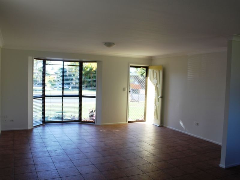 35 McKenzie Avenue, Pottsville NSW 2489