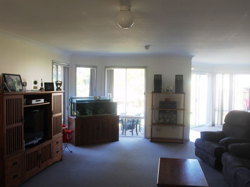 10 Miller Place, Pottsville NSW 2489