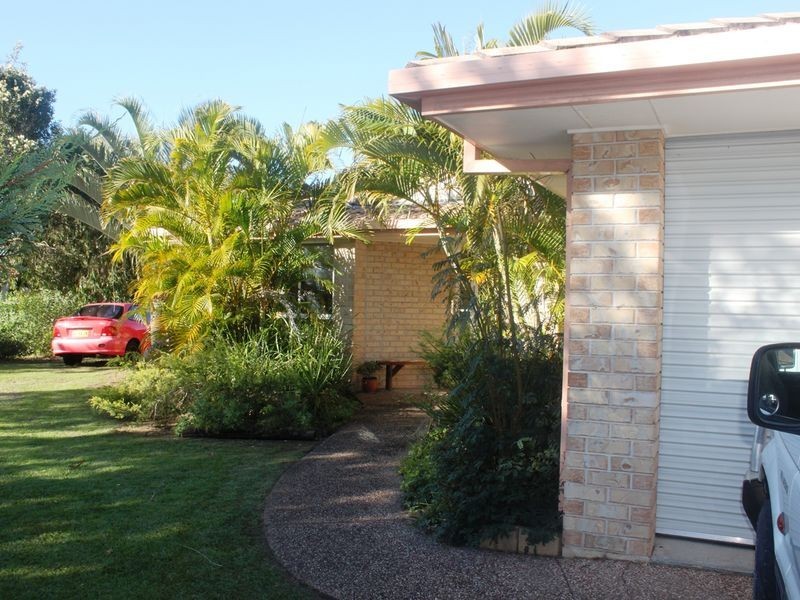 10 Miller Place, Pottsville NSW 2489