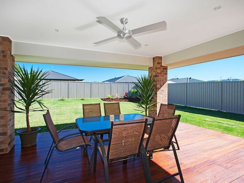 92 Lennox Circuit, Pottsville NSW 2489