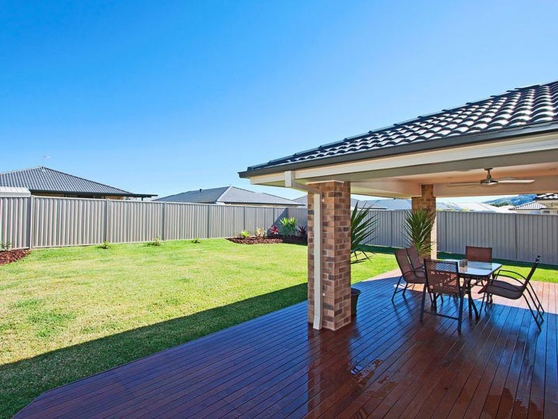 92 Lennox Circuit, Pottsville NSW 2489
