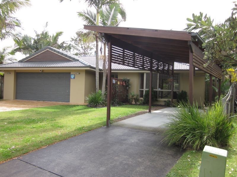 11 Grasstree Circuit, Cabarita Beach NSW 2488