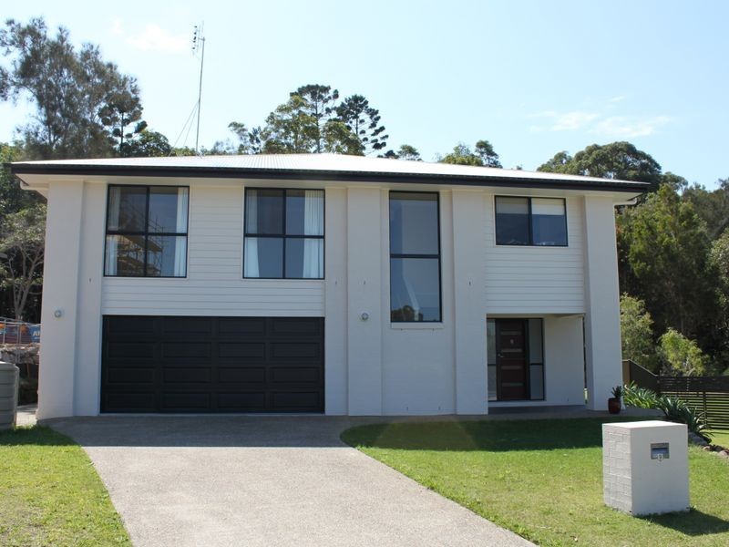 6 Silveraspen Grove, Pottsville NSW 2489