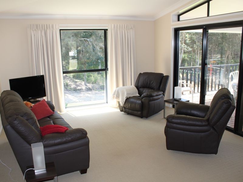 6 Silveraspen Grove, Pottsville NSW 2489