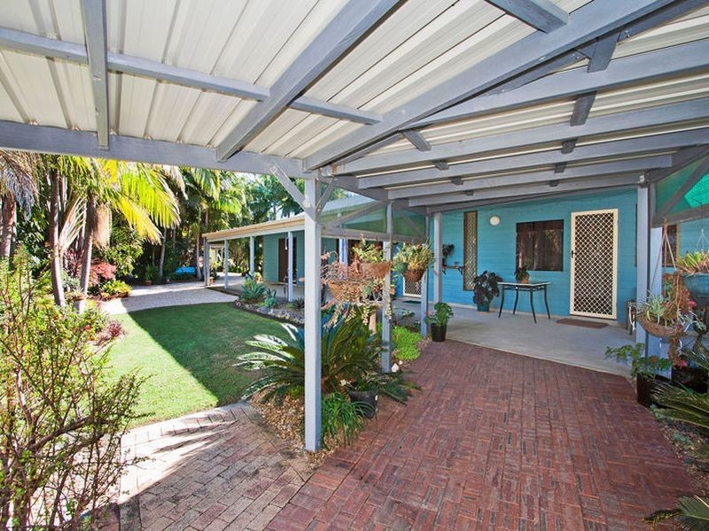 10 Hazelwood Drive, Pottsville NSW 2489