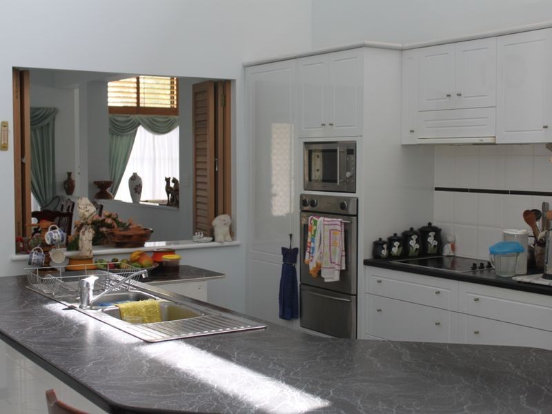 17 McKenzie Avenue, Pottsville NSW 2489