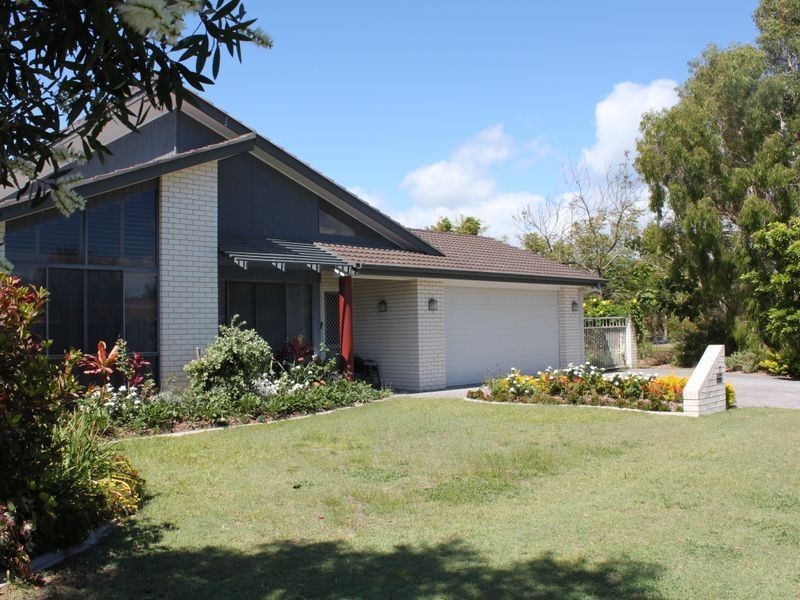 17 McKenzie Avenue, Pottsville NSW 2489