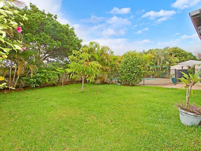 6 Royal Drive, Pottsville NSW 2489