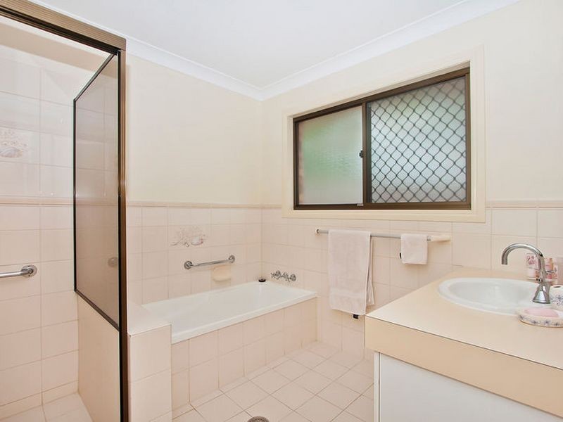 6 Royal Drive, Pottsville NSW 2489