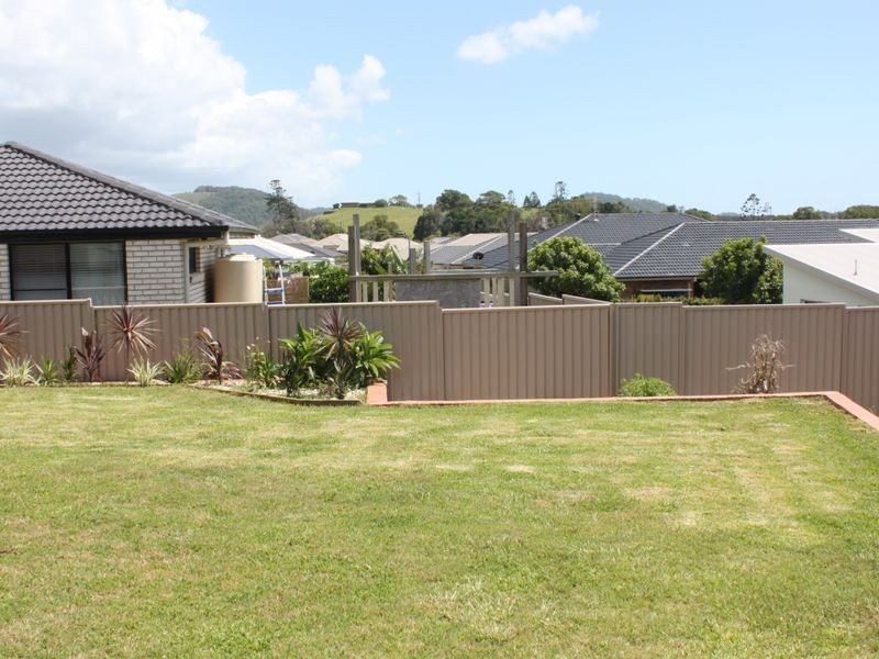 10 Narooma Street, Pottsville NSW 2489