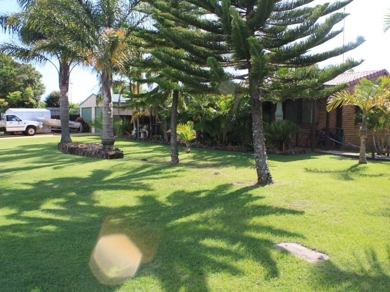 7 Windsor Court, Pottsville NSW 2489