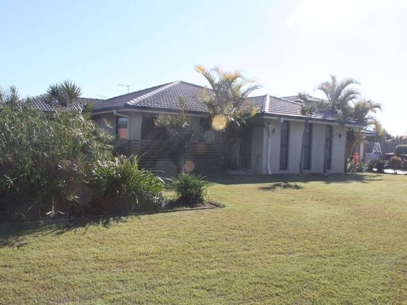 2/39 Border Crescent, Pottsville NSW 2489