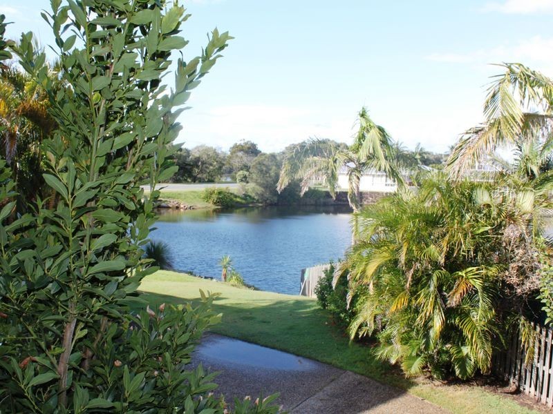 1/81 Andrew Avenue, Pottsville NSW 2489