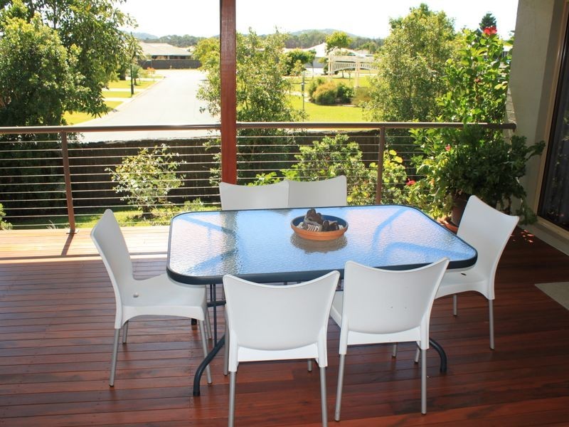 32 Mylestom Circle, Pottsville NSW 2489