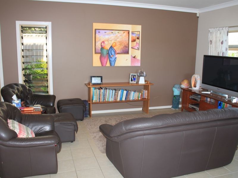 32 Mylestom Circle, Pottsville NSW 2489