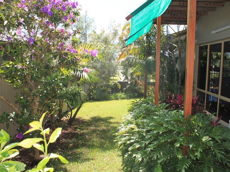 32 Mylestom Circle, Pottsville NSW 2489