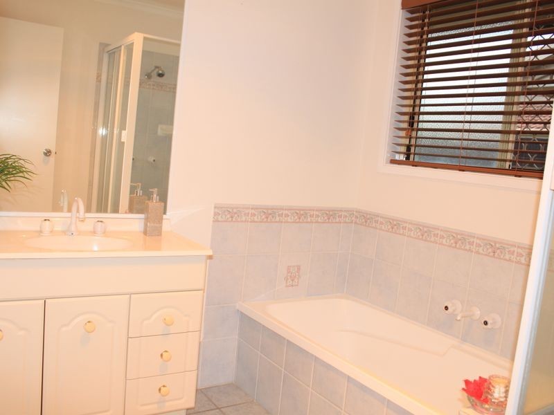 32 McKenzie Avenue, Pottsville NSW 2489