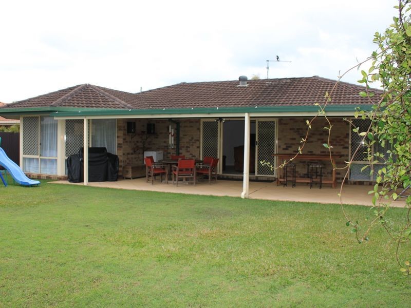 32 McKenzie Avenue, Pottsville NSW 2489