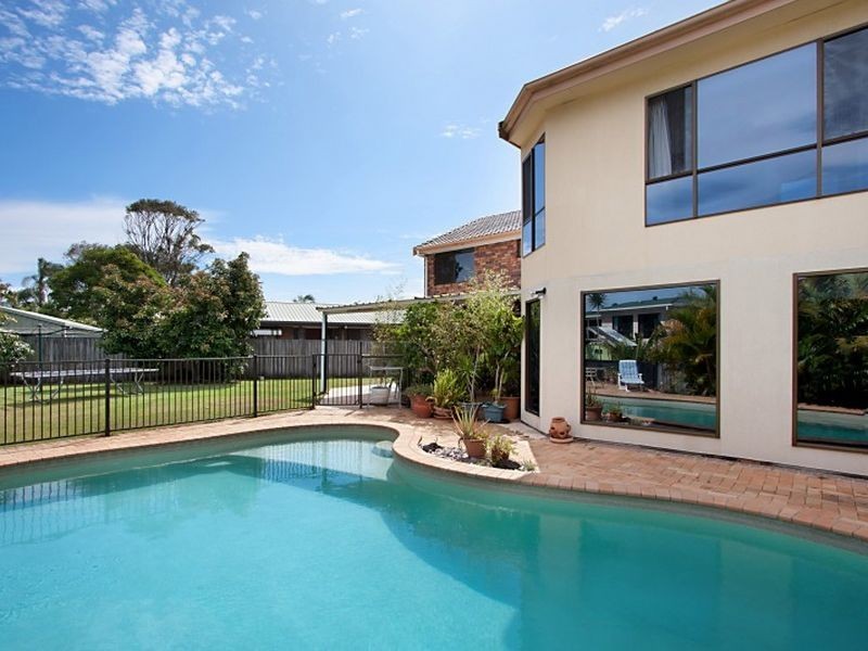 8 Peate Court, Kingscliff NSW 2487