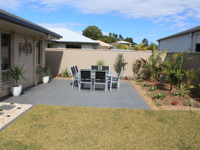 59 Lennox Circuit, Pottsville NSW 2489