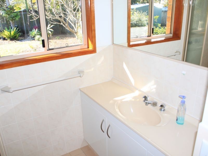 11 Buckingham Drive, Pottsville NSW 2489