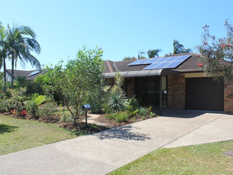 33 McKenzie Avenue, Pottsville NSW 2489