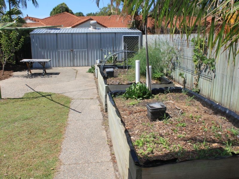 33 McKenzie Avenue, Pottsville NSW 2489