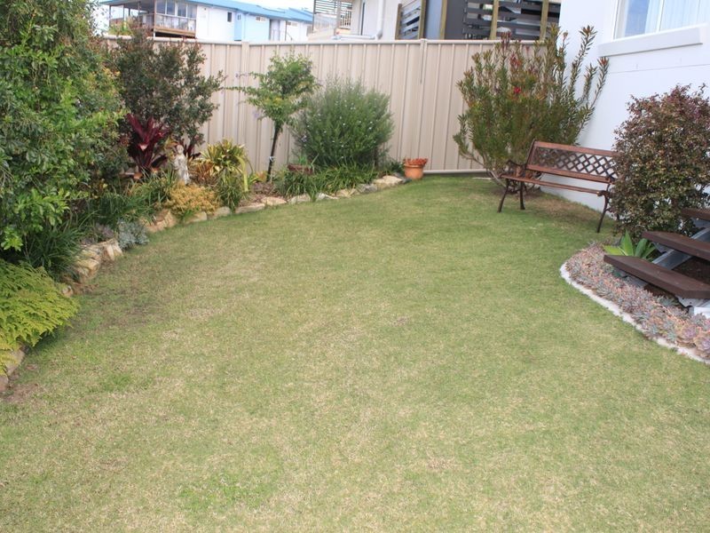 2/40 Lennox Circuit, Pottsville NSW 2489