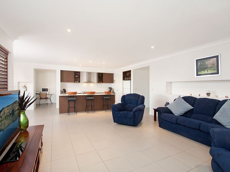 44 Lennox Circuit, Pottsville NSW 2489