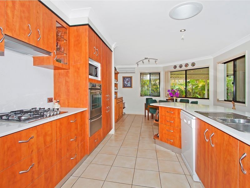 7 Kippax Place, Pottsville NSW 2489