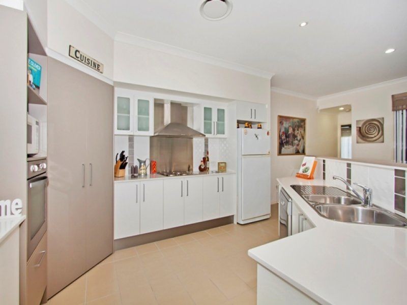 20 Lennox Circuit, Pottsville NSW 2489