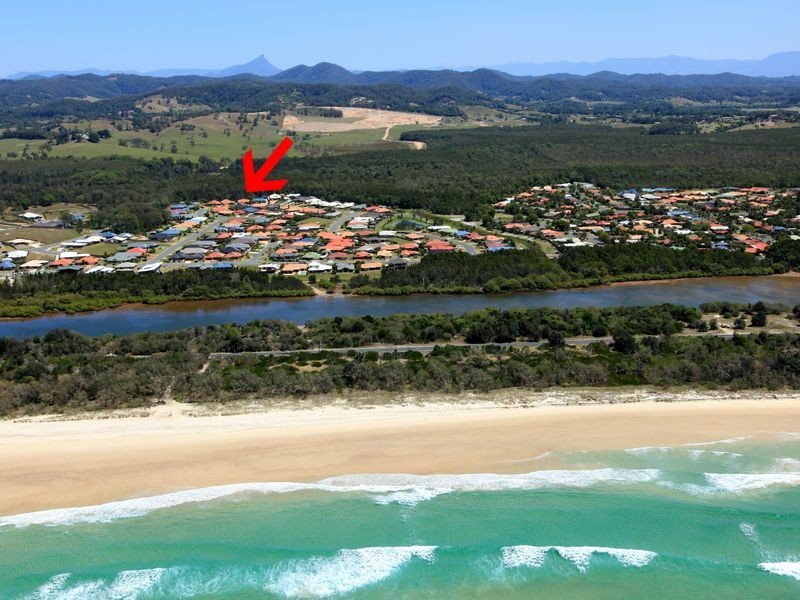 43 McKenzie Avenue, Pottsville NSW 2489