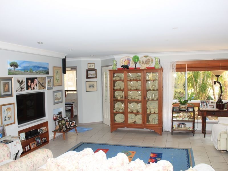 39 McKenzie Avenue, Pottsville NSW 2489