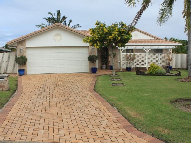 12 Merion Court, Banora Point NSW 2486