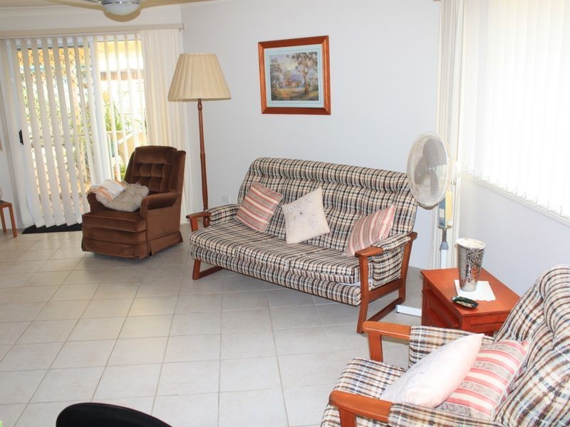 12 Merion Court, Banora Point NSW 2486