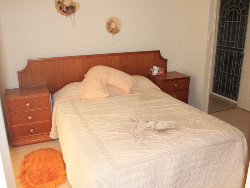 12 Merion Court, Banora Point NSW 2486