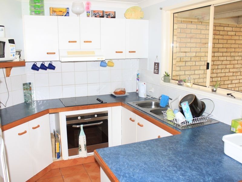 37 McKenzie Avenue, Pottsville NSW 2489