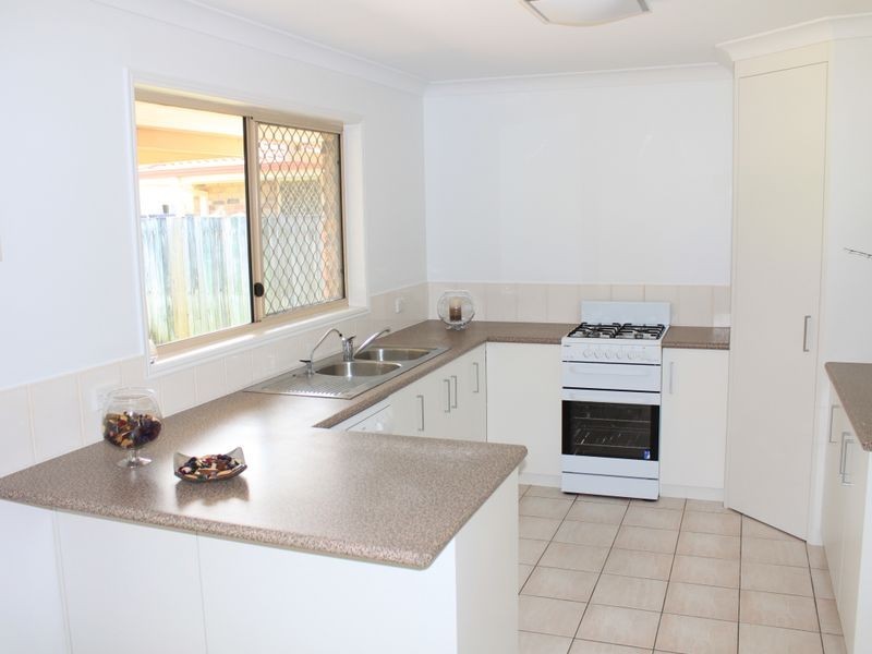 34 McKenzie Avenue, Pottsville NSW 2489