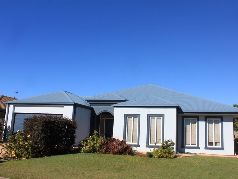 11 Ballina Street, Pottsville NSW 2489